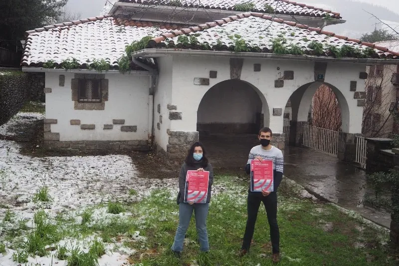 Zubitxako Eskolako proiektua aurkeztu du Kontseilu Sozialista Deba Bailarak