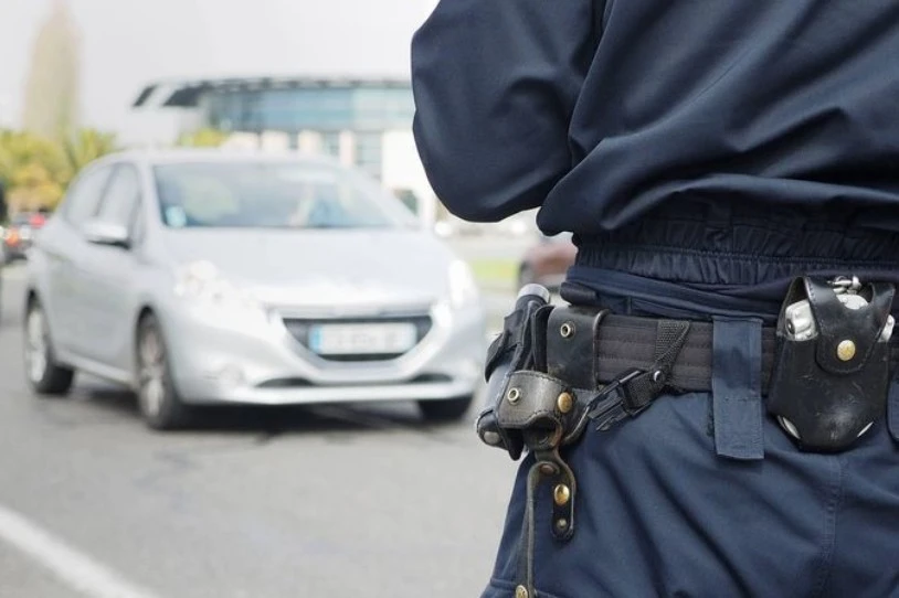Polizia batek emakume bat tiroz hil du Baionako kontrol batean