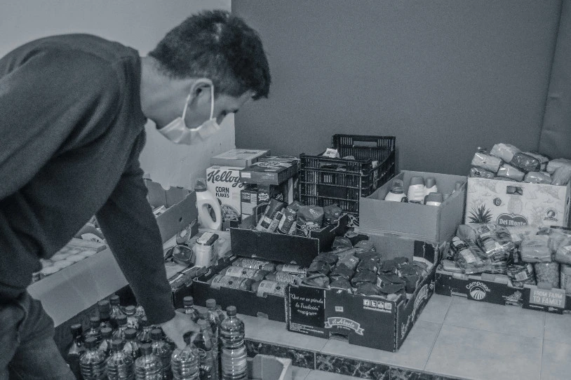 Kontseilu Sozialista Lea-Artibaik oinarrizko produktuen eta elikagaien bankua jarri du martxan Lekeition