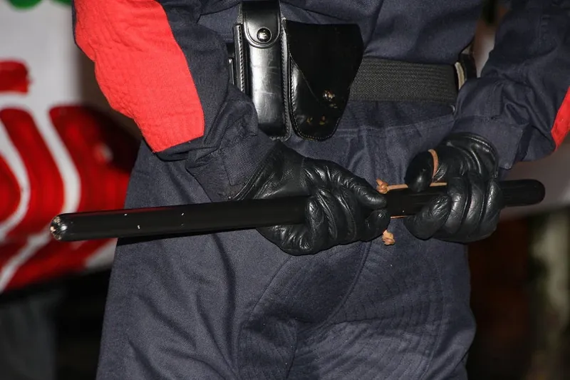 Ertzaintzak hainbat jarduera politiko ikertu eta salatu ditu, "Poliziaren aurkako kanpaina bat" martxan dela argudiatuta