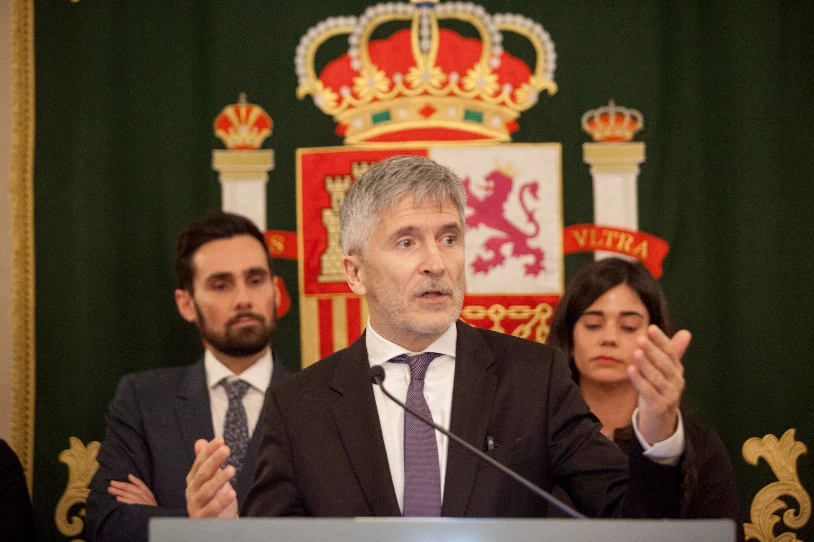 Espainiako Gobernuak legea aldatuko du preso politikoen harrerak zigortzeko