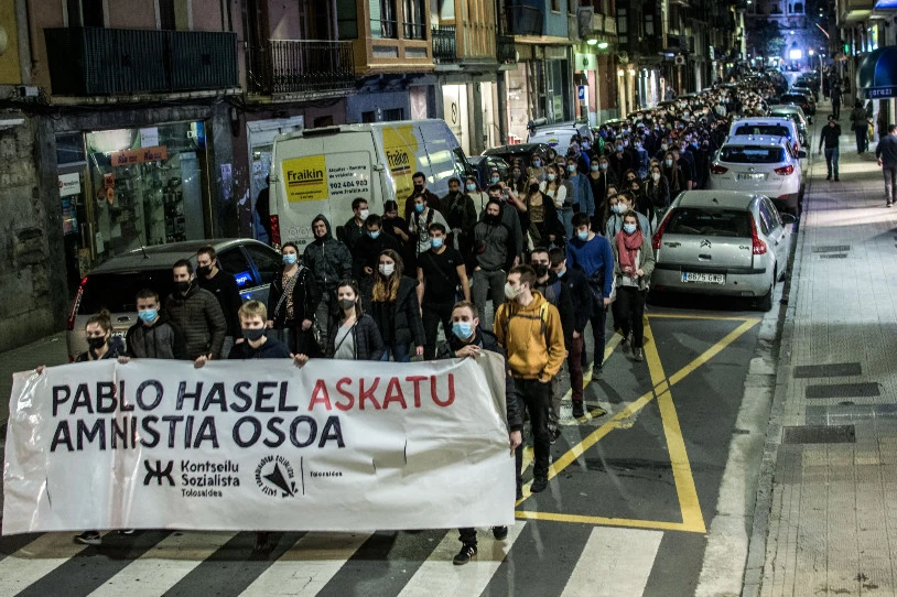Milaka pertsonak exijitu dute Pablo Haselen askatasuna Mugimendu Sozialistak deitutako mobilizazioetan