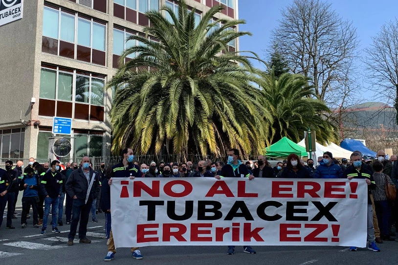 Hemeretzigarren greba eguna dute gaur Tubacexeko langileek