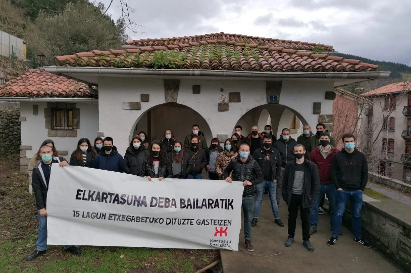 Zubitxako Eskolan hainbat eraso jasan dituztela salatu dute Kontseilu Sozialista Deba Bailarako kideek