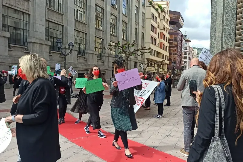 Inditexeko 79 behargin daude kaleratze arriskuan Hego Euskal Herrian