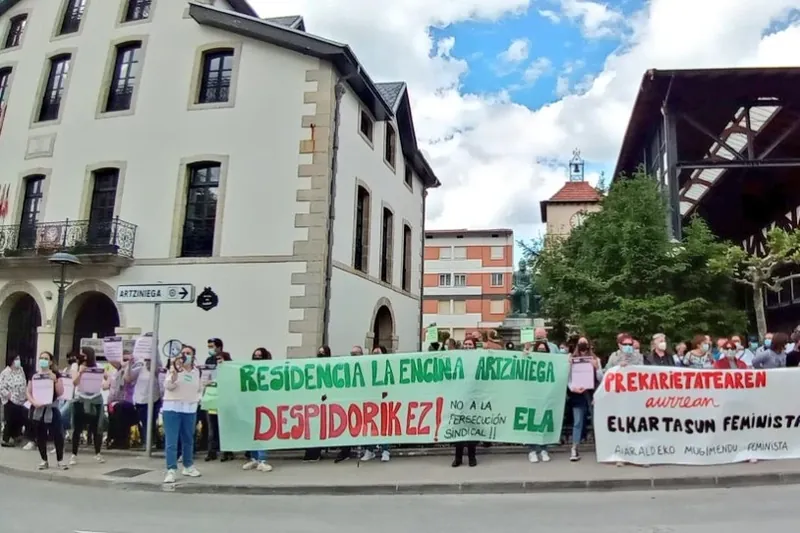 Artziniegako egoitzako langileen aurkako jazarpen sindikala salatuko dute gaur ere