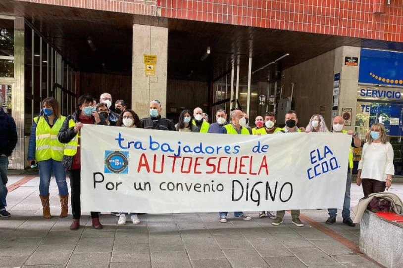 Bizkaiko autoeskoletako langileek bi greba egun deitu dituzte ekainerako