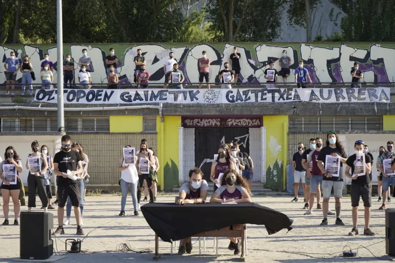Burlatako Gazte Asanbladak manifestaziora deitu du larunbaterako, askatasun politikoen defentsan