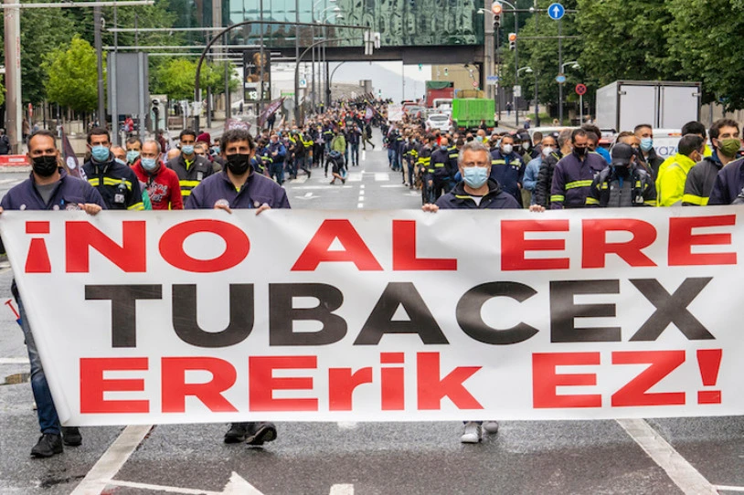 Tubacexeko langileek aurrera jarraituko dute greba mugagabearekin
