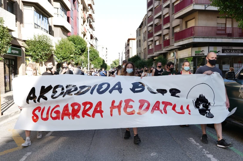 Lizarrako Sugarra gaztetxeak Nafarroako Gobernuarekin lortutako akordioa, betetzear