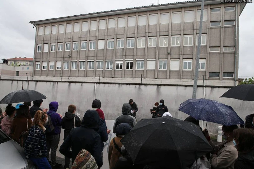 Sute bat izan da Hendaiako erretentzio zentroan, eta larri zauritu da han preso daukaten pertsona bat