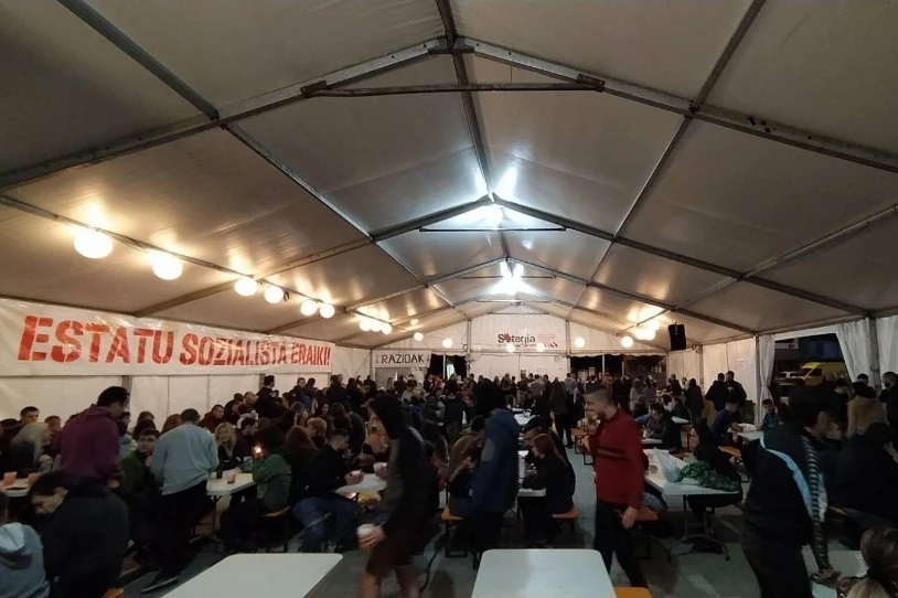 Bost egunerako elkargune sozialista bilakatu da Altsasu