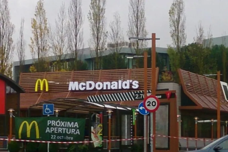 Langile bat kaleratu dute Gamarrako McDonaldsen, hauteskunde sindikaletara aurkezteagatik