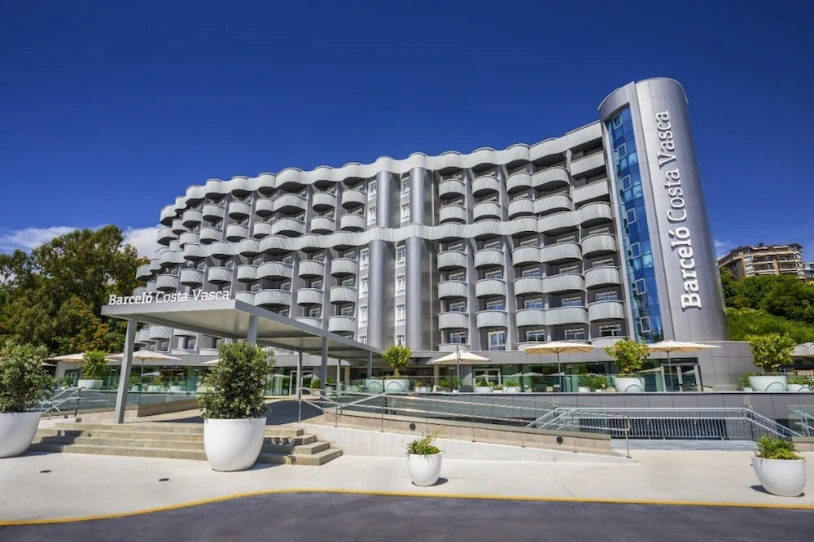 Langile bat hil da Donostiako hotel batean