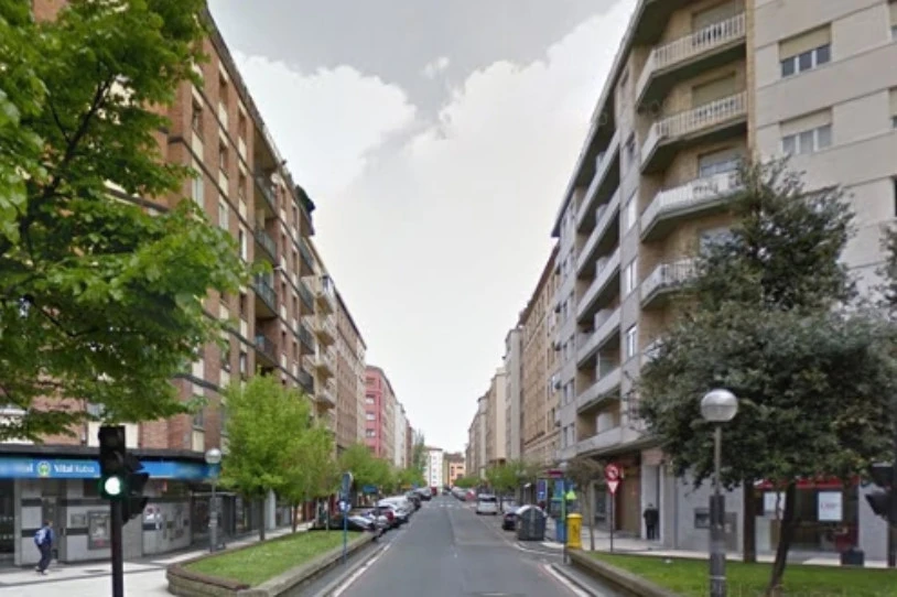 Hiru emakumeri egin diete eraso Gasteizen eta Barakaldon