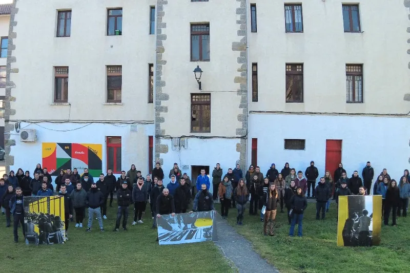 Biderkatzen ari diren erasoen aurrean antolatzea ezinbestekoa dela azpimarratu dute Errakik eta haren parte diren Langile Kontrolpeko Espazioek
