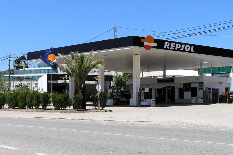 Gasolinaren eta dieselaren prezioek errekor historikoak hautsi dituzte