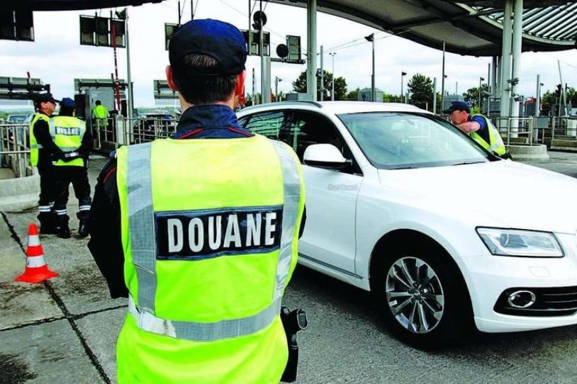 Pertsona bat atxilotu dute Miarritzen, hainbat etorkini muga zeharkatzen laguntzeagatik