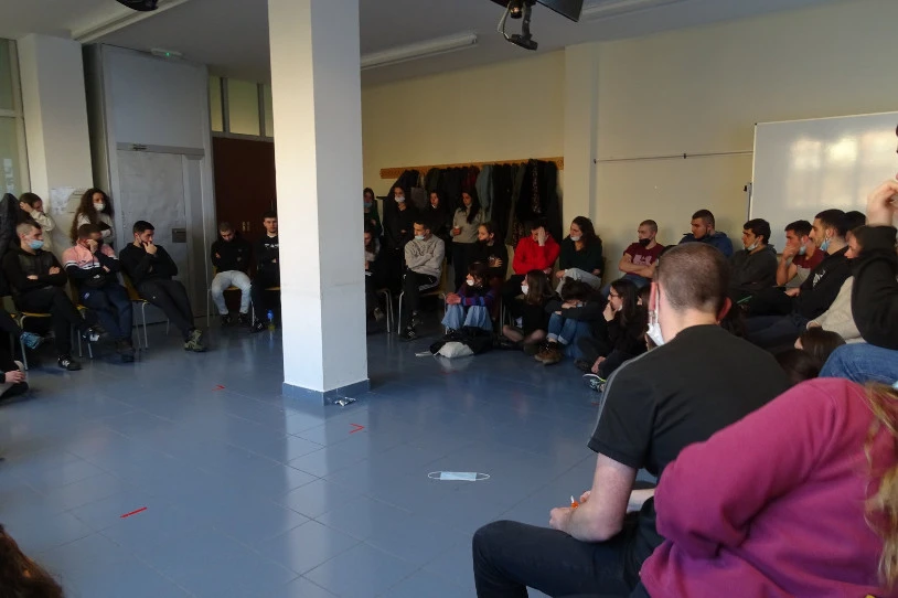Jardun politikorako espazio bat lortu dute IAk, UIBk eta GUETek Gasteizko campusean