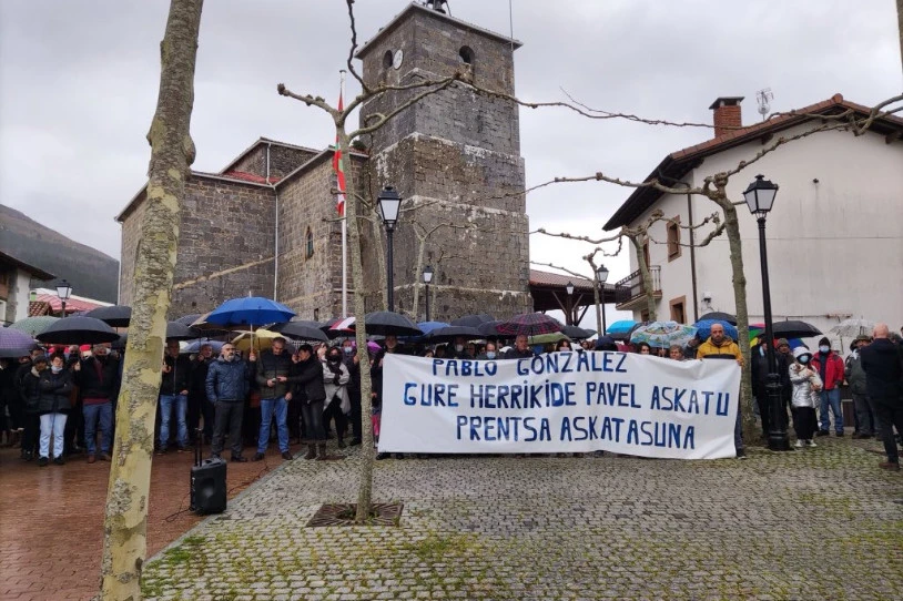 Polonian espetxeratuta jarraitzen du Pablo Gonzalez kazetariak