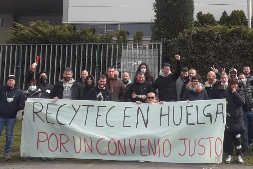 CIE Recytec enpresako langileek greba mugagabea hasi zuten atzo