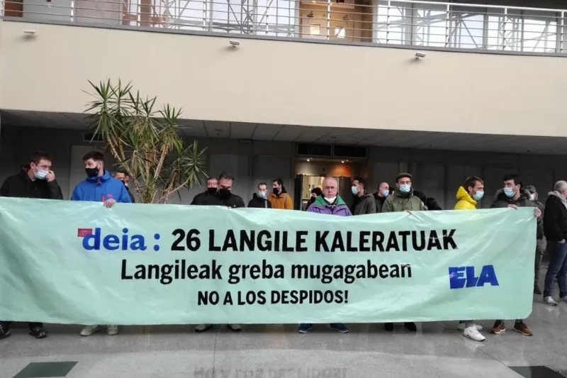 Boroako inprimategiko langileek grebari ekin diote Iparragirrek 26 kaleratze iragarri ondoren