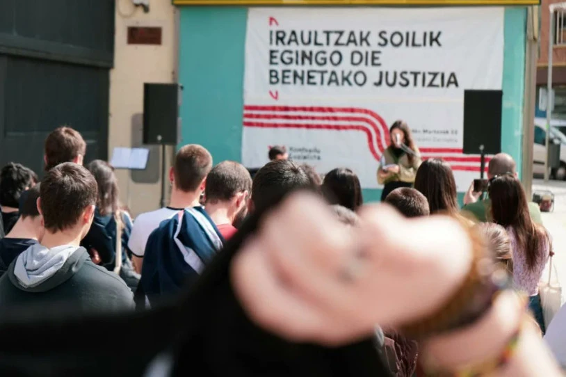 Pasaiako segadan eraildako militanteak oroitu dituzte Azpeitian eta Iruñean