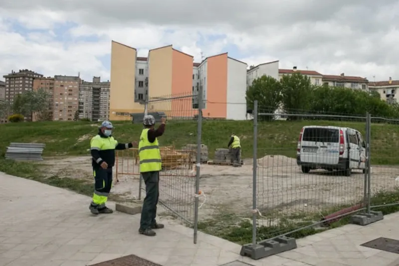Langile bat hil da Iruñeko Arrosadia auzoan