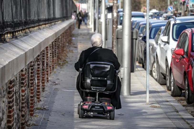 Arretarik jaso gabe hil dira mendekotasuna zuten 2.386 lagun Hego Euskal Herrian