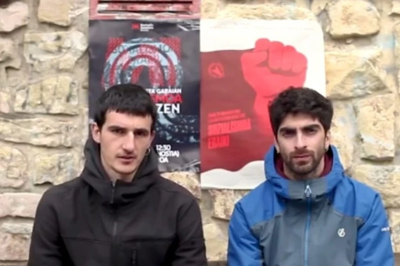 Donostiako GKSko bi kide kolpatu eta mehatxatu ditu bart Ertzaintzak