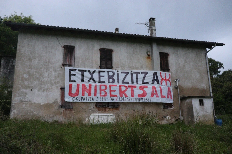 Kanboko etxe batetik bi pertsona kanporatu dituztela salatu du Ipar Euskal Herriko Kontseilu Sozialistak