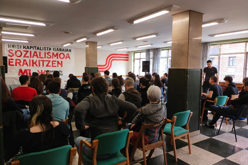 Jantoki soziala jarri dute martxan Bilboko Urkila Zentro Sozialistan