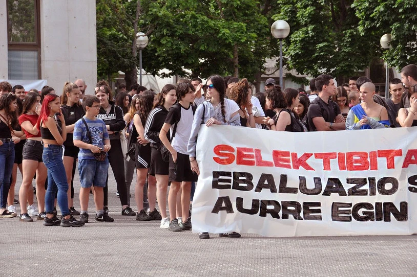 Selektibitateari ezetz esan diote Iruñean, IAk deituta