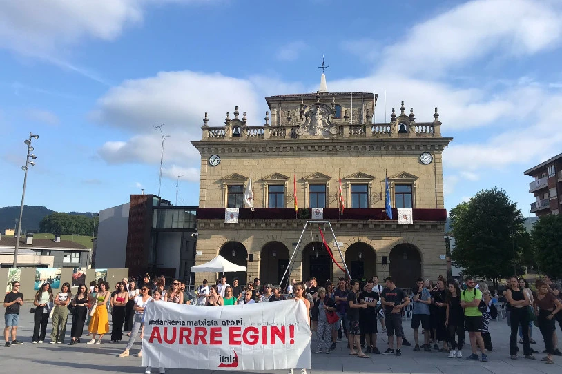 Irungo jai-gunean izan diren azken erasoak salatu ditu Itaiak