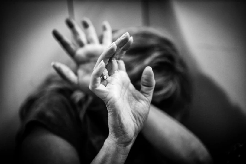Asteburuan bi emakumeri eraso diete euren bikotekide ohiek Tuteran