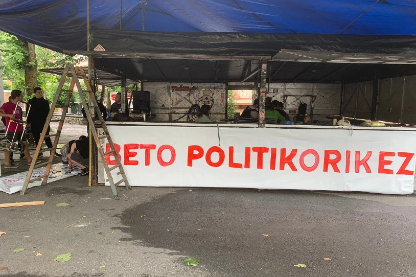 Sortuk beto politikoa jarri dio IAri Donostiako Egia auzoan