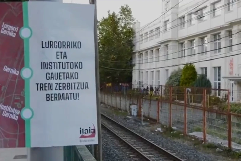 Gernikako gaueko tren zerbitzua zabal dezatela eskatu du Itaiak