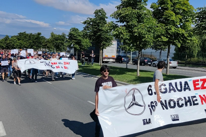 Gasteizko Mercedeseko zuzendaritzak ez du negoziatuko langileek greban jarraitzen badute