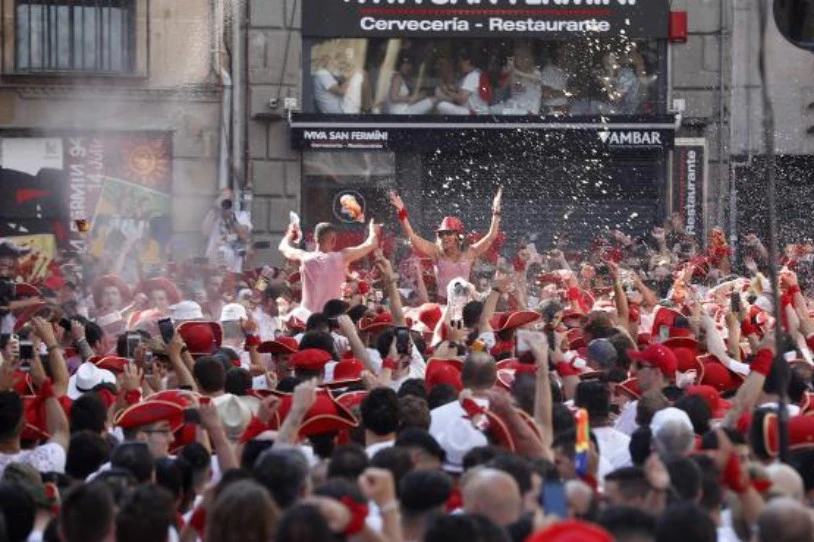 San Fermin jaietan gizon batek ukituak egin dizkiola salatu du emakume batek