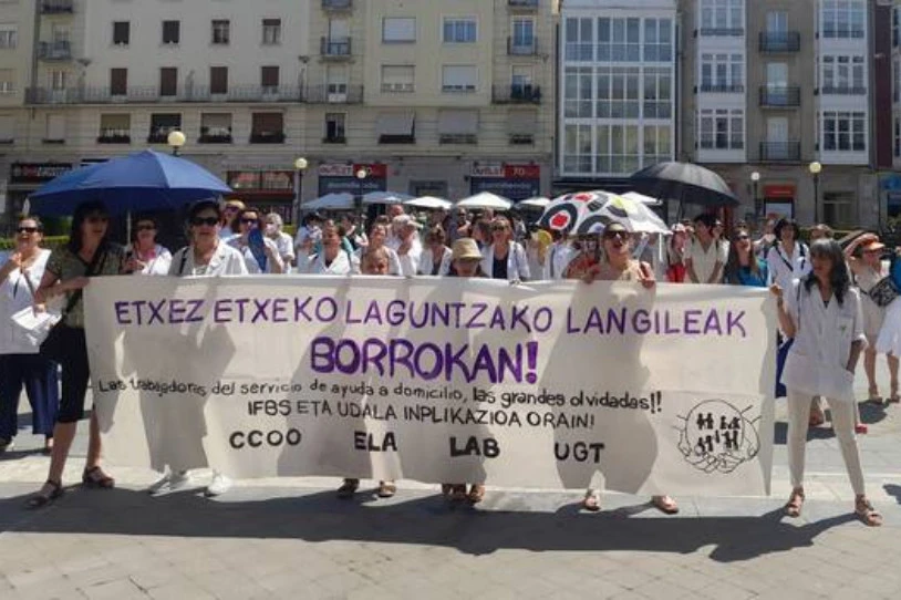 Protestei ekin diete Arabako etxez etxeko langileek