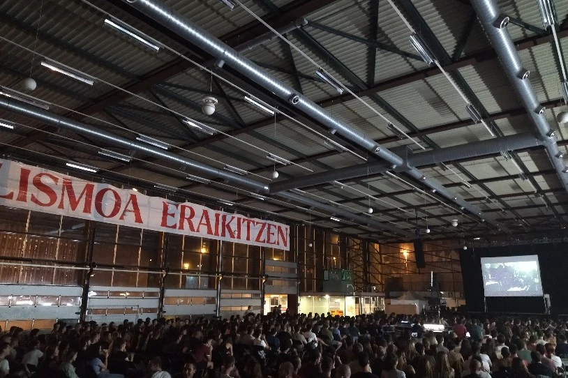Elkargune sozialista bilakatu da Durango