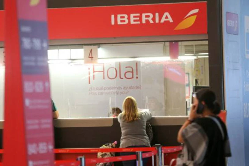 Ryanairreko eta Iberia Expresseko langileak, greban