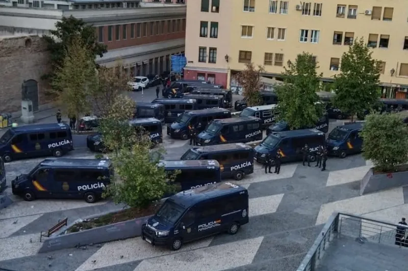 La Surera, L'Espora eta La Quimera zentroak hustu dituzte azken egunetan