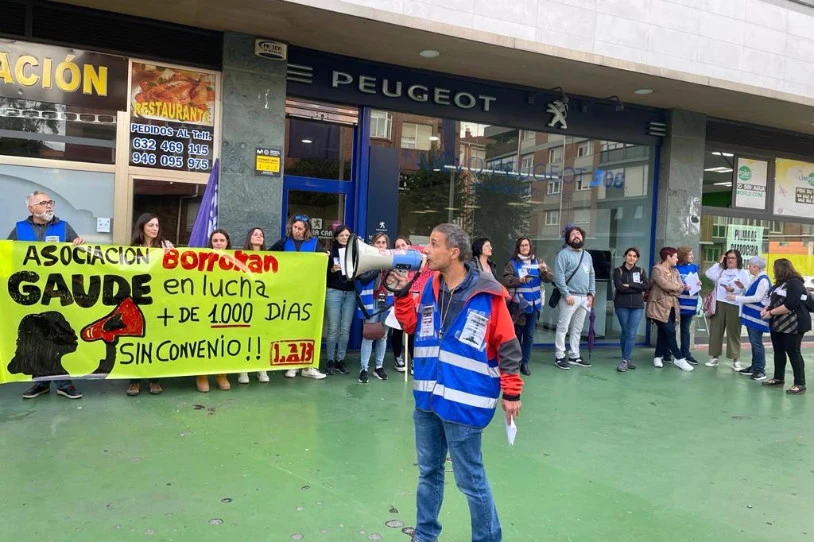 Gaude elkarteko langileek lanuztera jo dute aurreneko aldiz