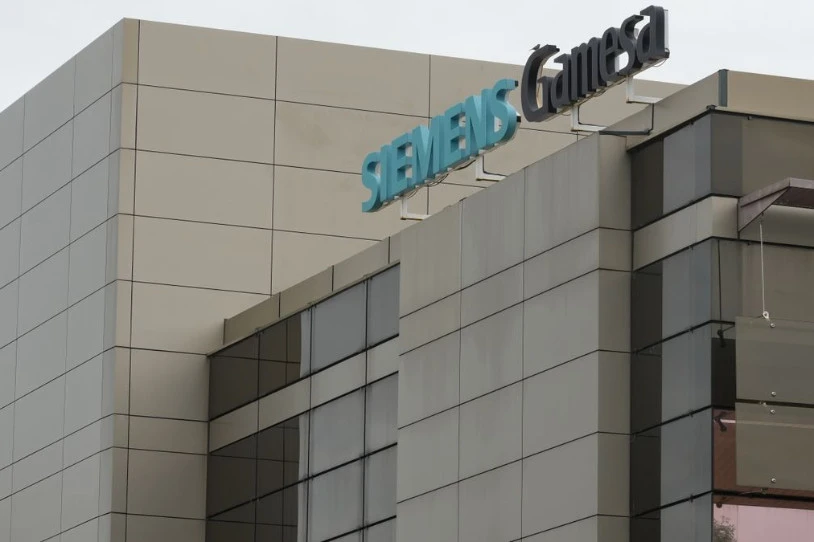Bulegoetako langileak dira Siemens Gamesak nagusiki kaleratuko dituenak; 352