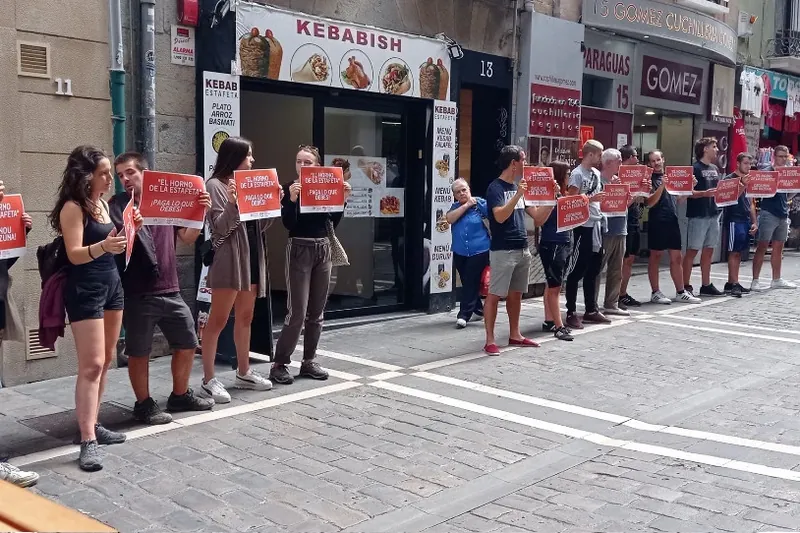 Horno de la Estafetako lan-gatazka irabazi du Iruñerriko Langile Autodefentsa Sareak