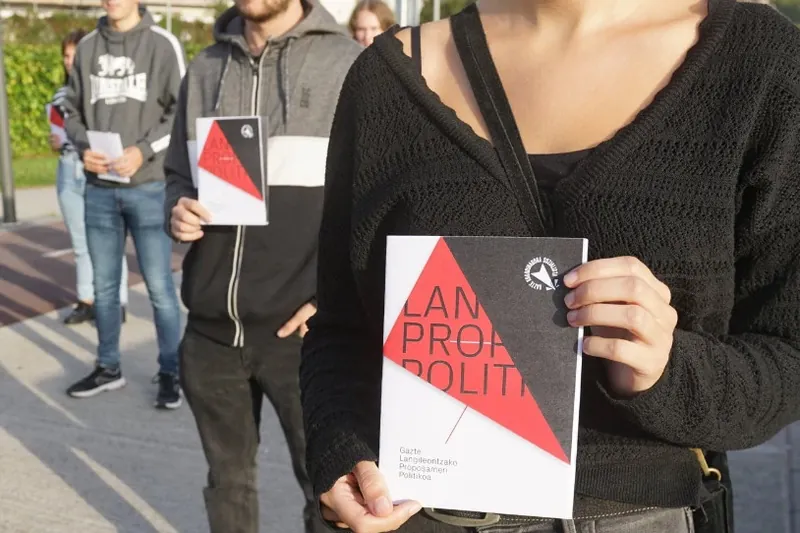 Gazte Langileontzako Proposamen Politikoa, osorik ikusgai