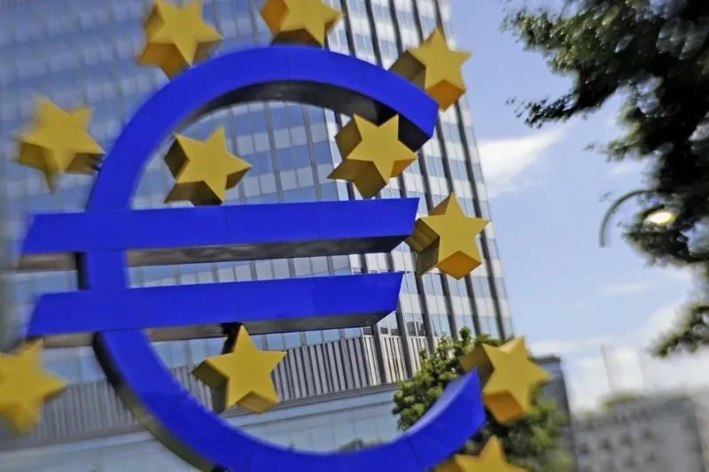 Euroguneko merkataritza-balantza hondoratzen ari da, hilean ia 60.000 milioi euroko defizitarekin
