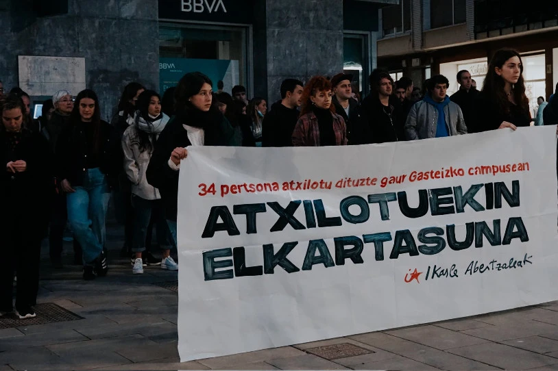 Deklaratzeari ekin diote martxoaren 24ko ikasle greban Gasteizen atxilotutako gazteek