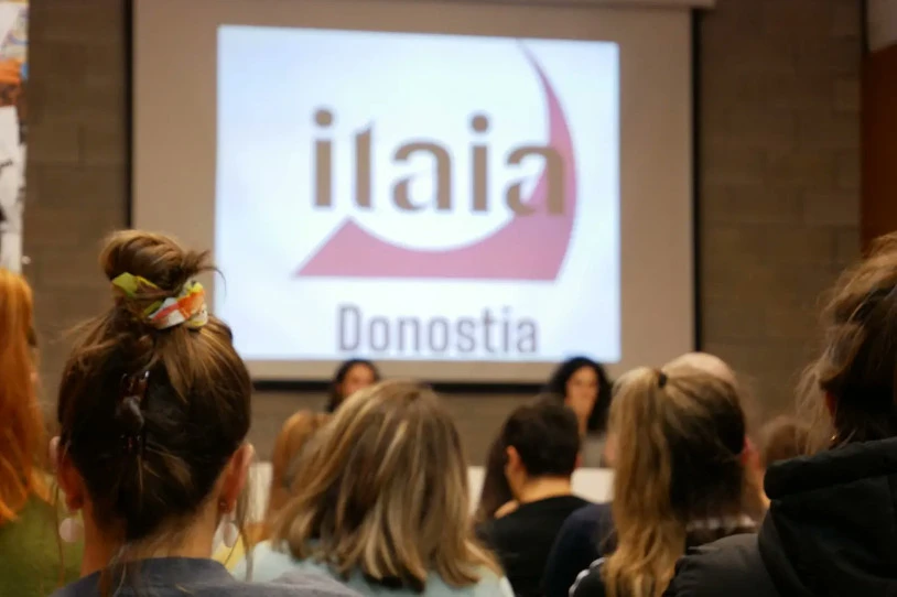 Emakume bat etxegabetu nahi dute Donostian